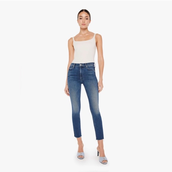 MOTHER Jeans Looker Ankle Fray in Girl Crush - Picture 7 of 10